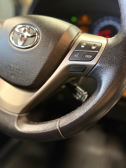 Toyota Avensis 22 of 30