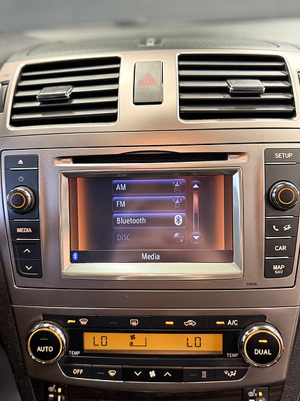 Toyota Avensis 21 of 30