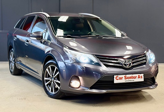Toyota Avensis 2 of 30