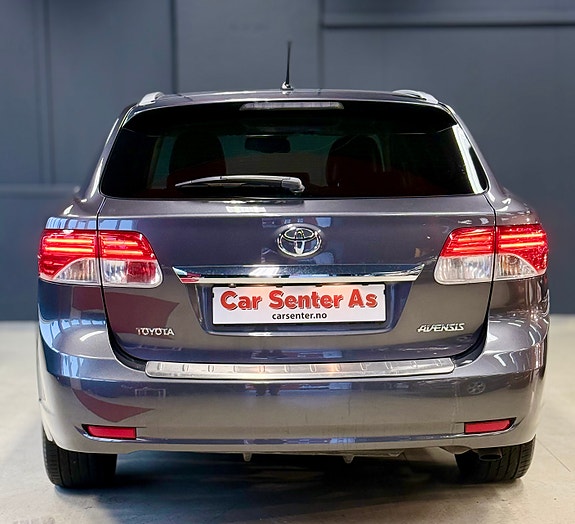 Toyota Avensis 5 of 30