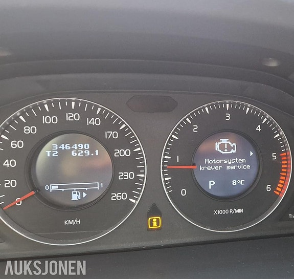 Volvo XC70 11 of 16