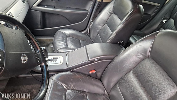 Volvo XC70 8 of 16