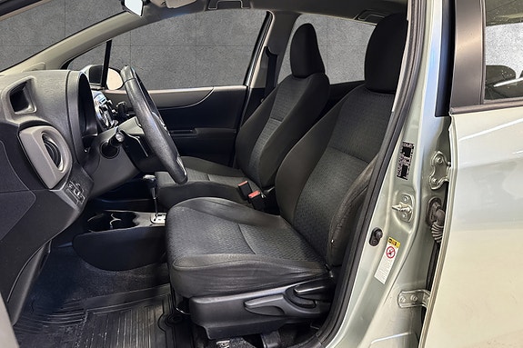 Toyota Yaris 9 of 20
