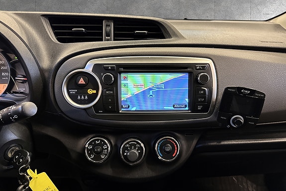 Toyota Yaris 14 of 20