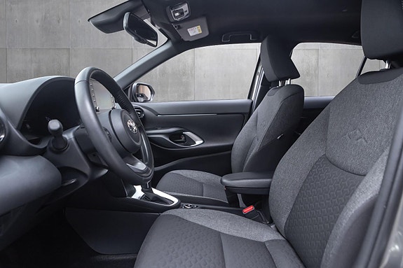 Toyota Yaris Cross 14 of 20