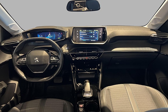 Peugeot e-208 10 of 15