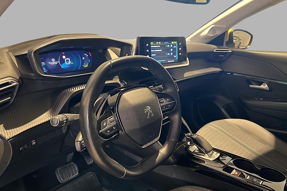 Peugeot e-208 14 of 15