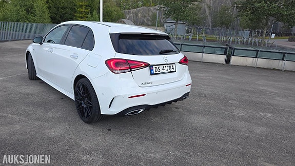 Mercedes-Benz A-Klasse 6 of 30