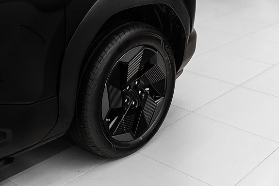 Suzuki eVitara 9 of 23