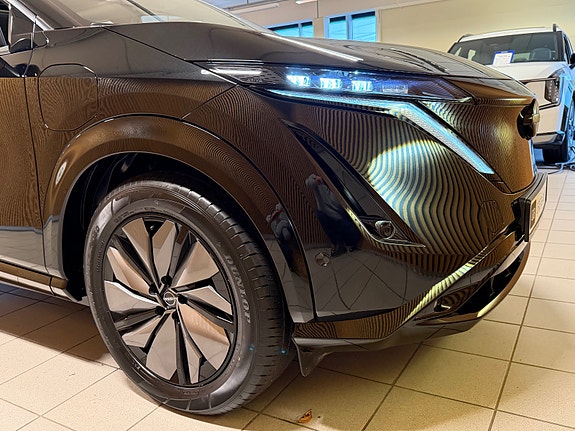 Nissan Ariya 8 of 23