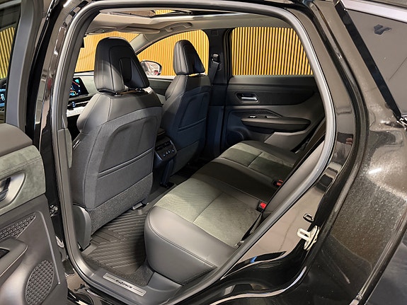 Nissan Ariya 18 of 23