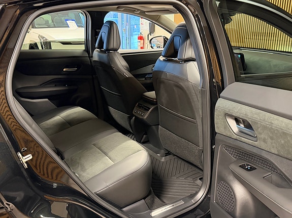 Nissan Ariya 20 of 23