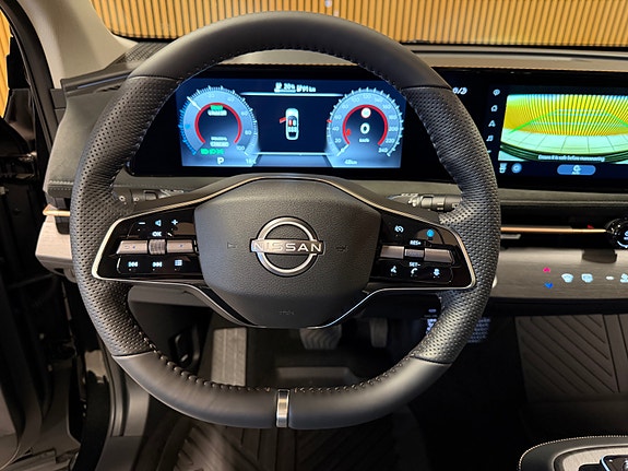 Nissan Ariya 14 of 23