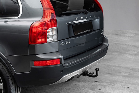 Volvo XC90 6 of 30