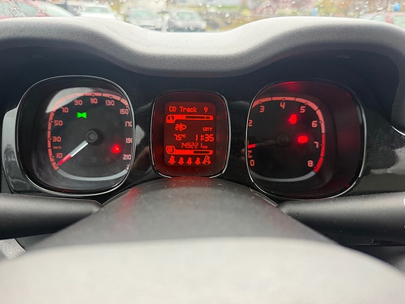 Fiat Panda 12 of 16