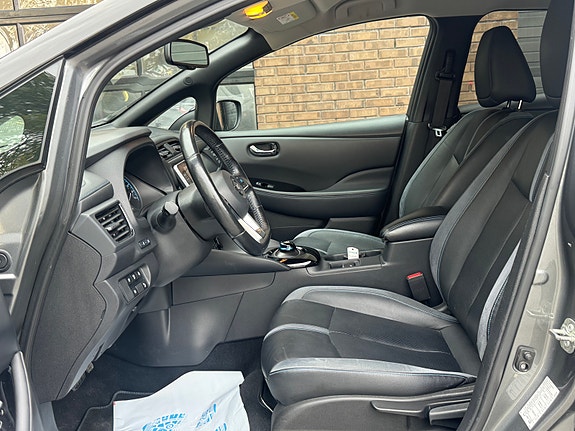 Nissan Leaf 12 of 29