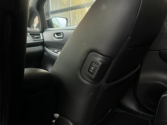 Nissan Leaf 26 of 29