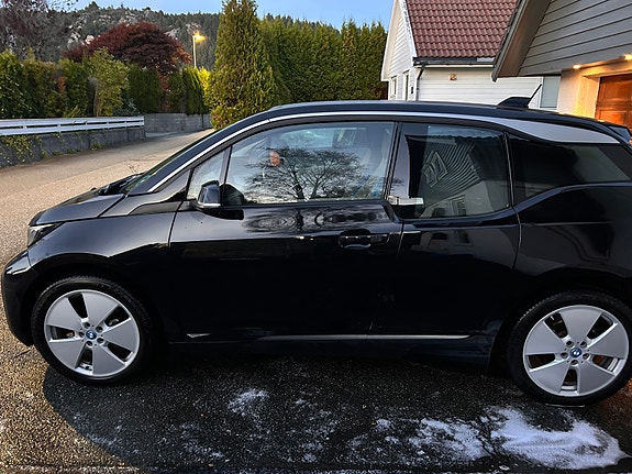 BMW i3 6 of 25