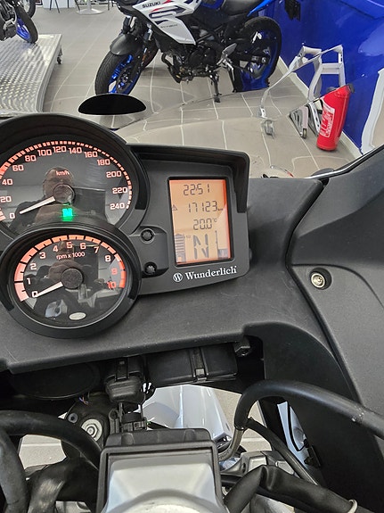 BMW F 800 GT 7 of 9