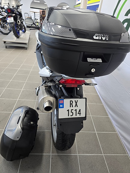 BMW F 800 GT 5 of 9