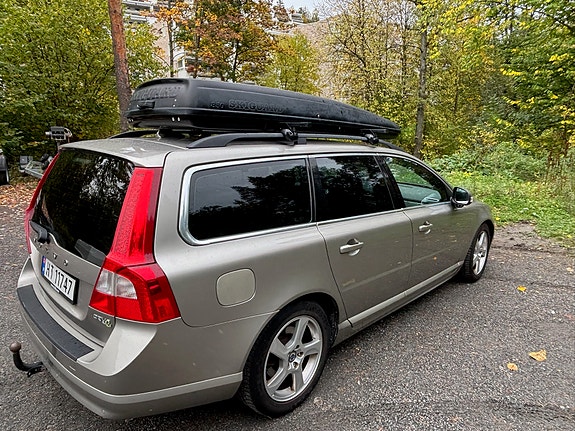 Volvo V70 4 of 25