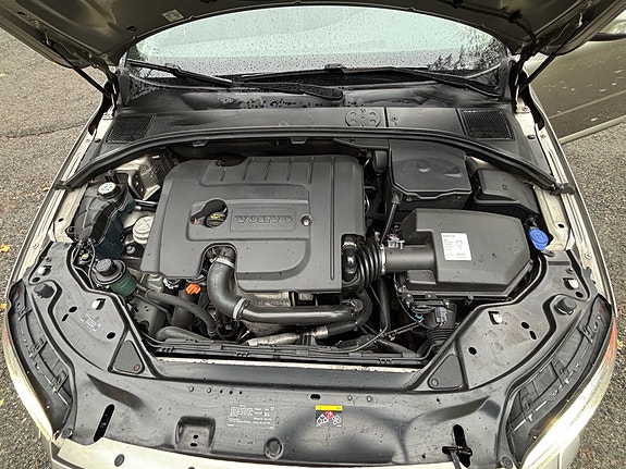 Volvo V70 17 of 25