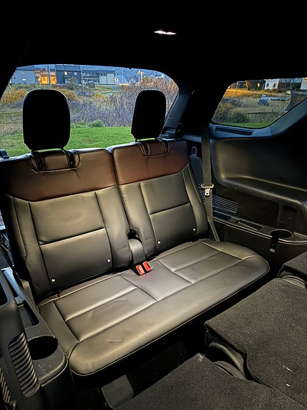 Ford Explorer 19 of 29
