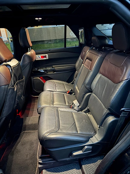 Ford Explorer 14 of 29