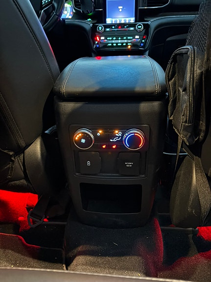 Ford Explorer 16 of 29