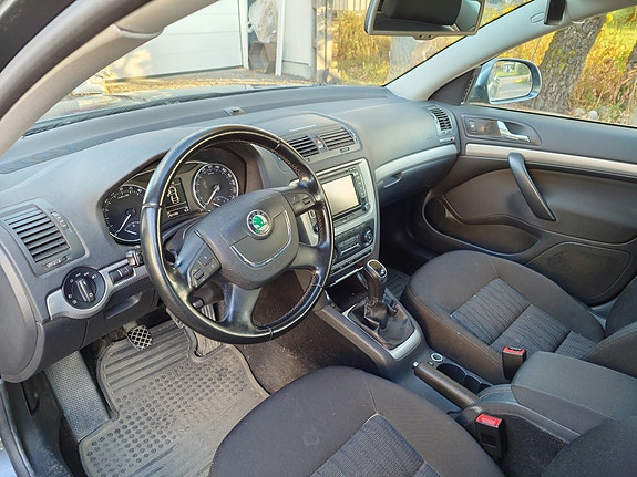 Skoda Octavia 3 of 30