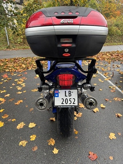 Honda CBR 1100 XX 2 of 7
