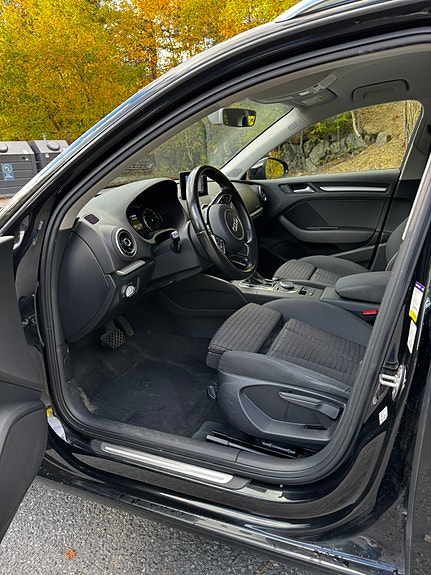 Audi A3 8 of 11