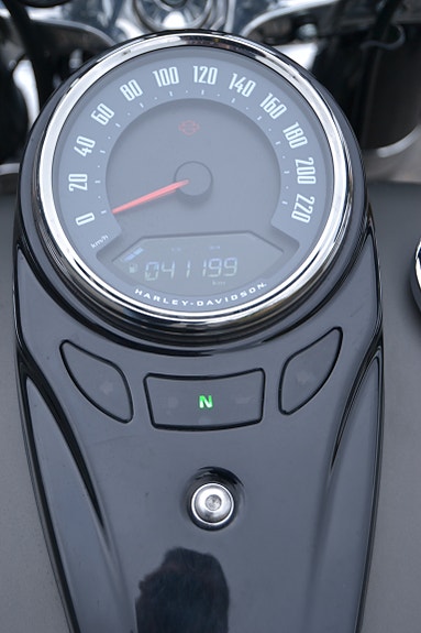 Harley-Davidson FLSL Slim 26 of 26