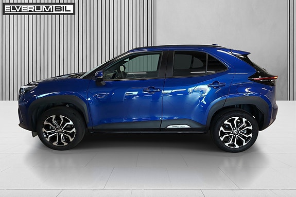 Toyota Yaris Cross 4 of 30