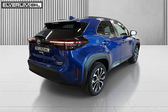 Toyota Yaris Cross 8 of 30