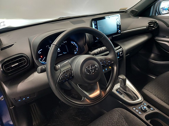 Toyota Yaris Cross 17 of 30