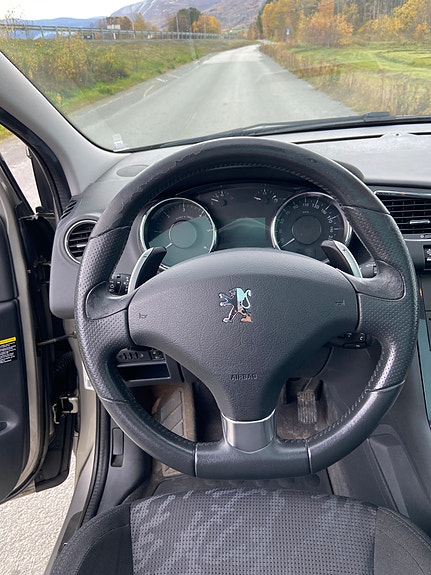 Peugeot 3008 5 of 30