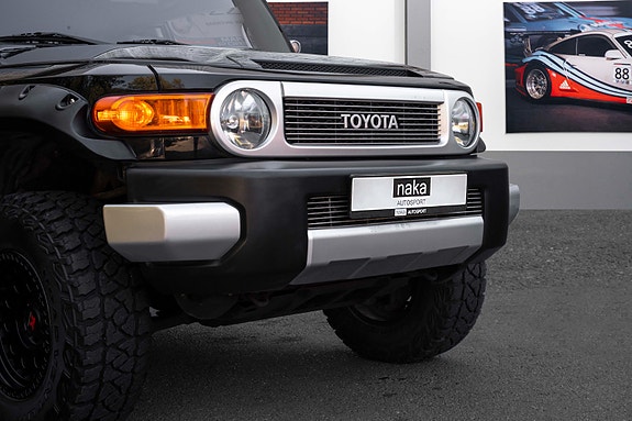 Toyota FJ Cruiser 11 of 30