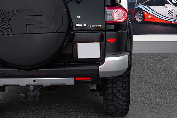 Toyota FJ Cruiser 7 of 30