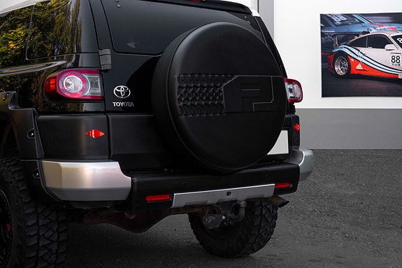 Toyota FJ Cruiser 5 of 30