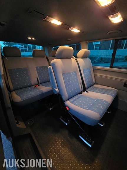 Volkswagen Transporter 11 of 11
