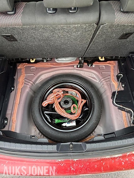 Toyota Yaris 19 of 20