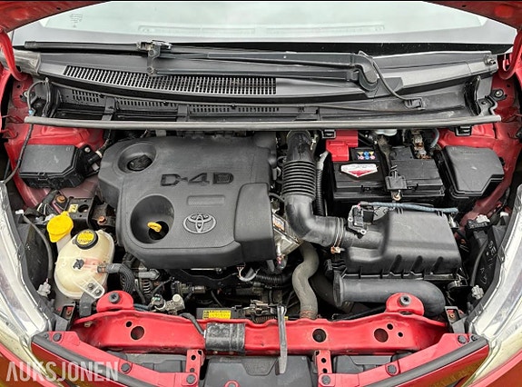 Toyota Yaris 13 of 20