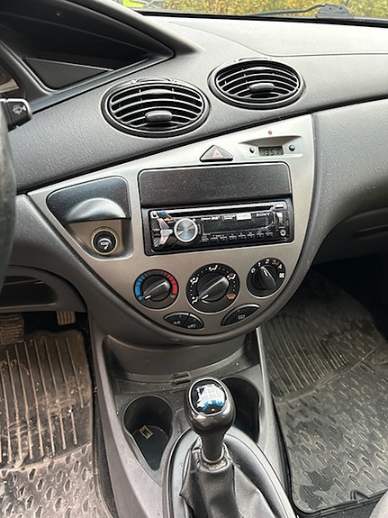 Ford Focus 5 of 8