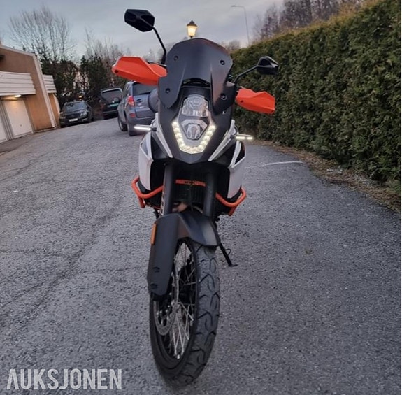 KTM 1090 Adventure R 2 of 11