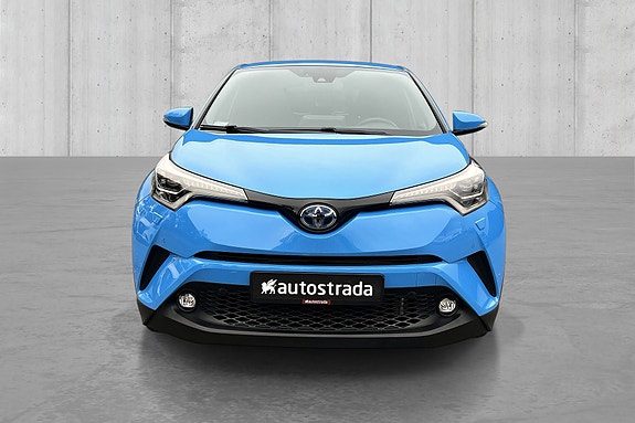 Toyota C-HR 8 of 21
