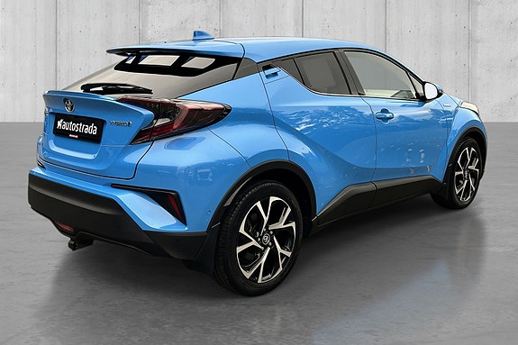Toyota C-HR 5 of 21