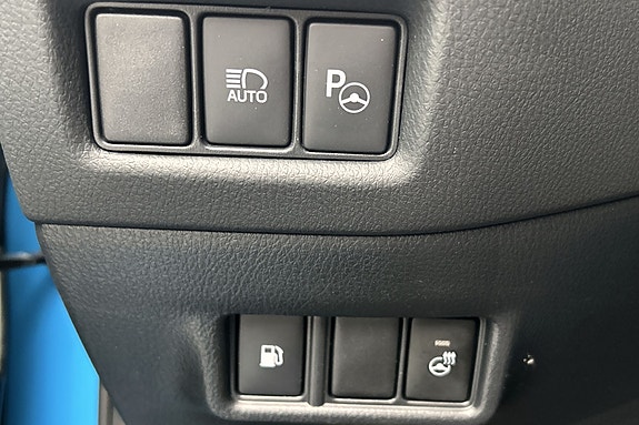 Toyota C-HR 19 of 21