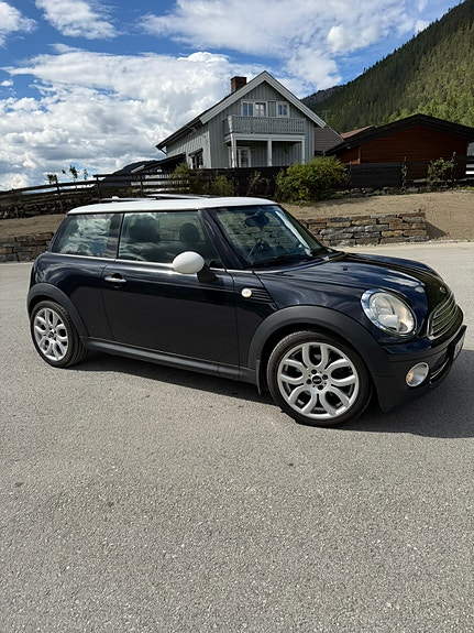 MINI Cooper 6 of 10