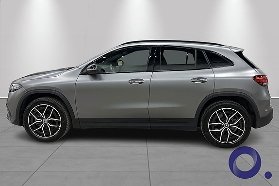 Mercedes-Benz EQA300 2 of 18